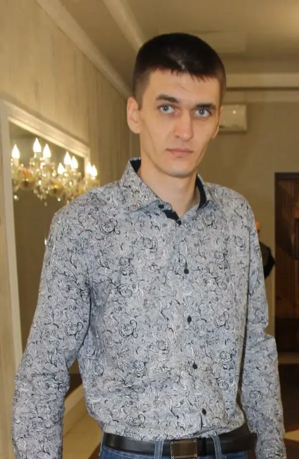 Дмитрий Шарлай
