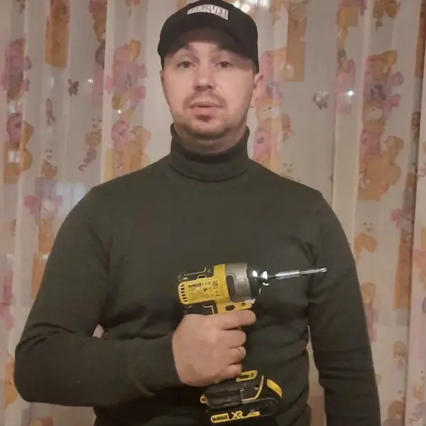 Виктор Белозёров