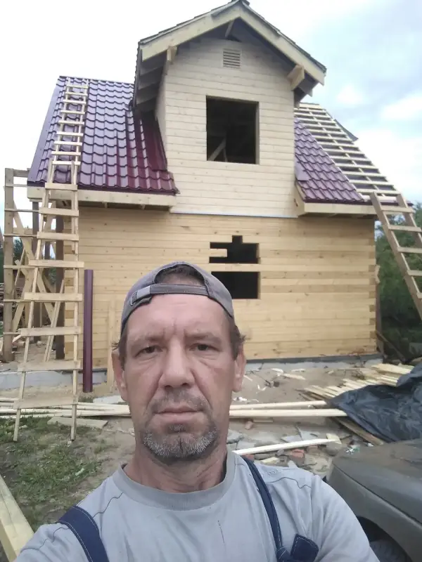 Александр Кустов