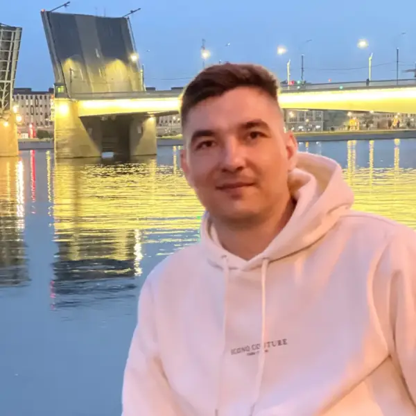Антон Волошин