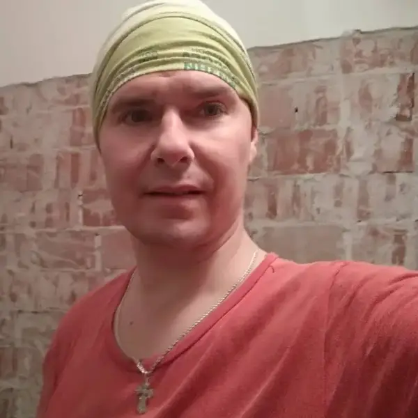Александр Савельев