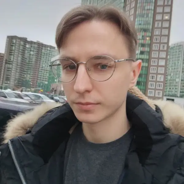 Роман Сафонов