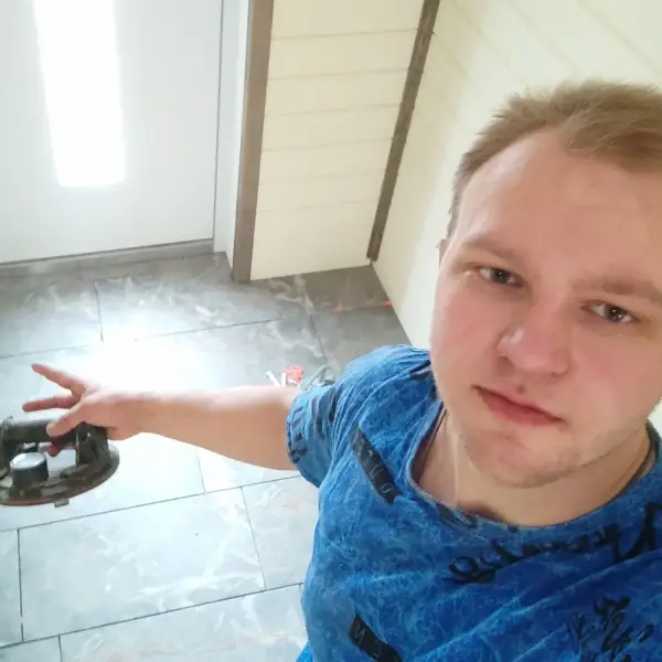 Александр Поддубный