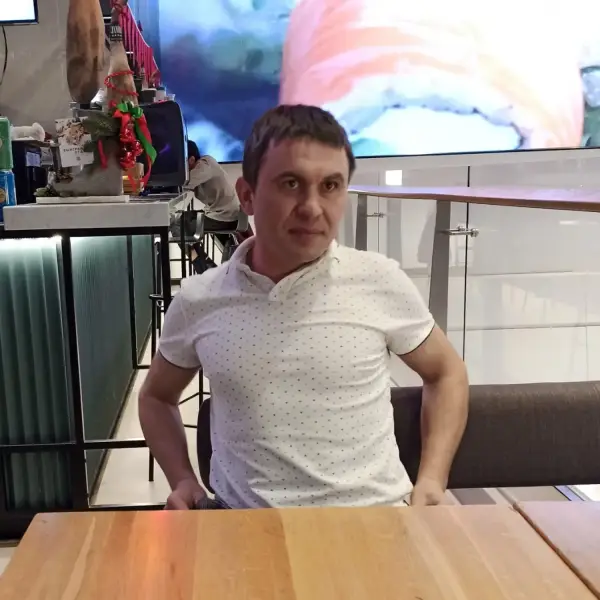 Евгений Ю.