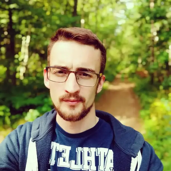 Никита Попов
