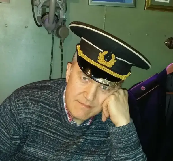 Эрнест Кухарев
