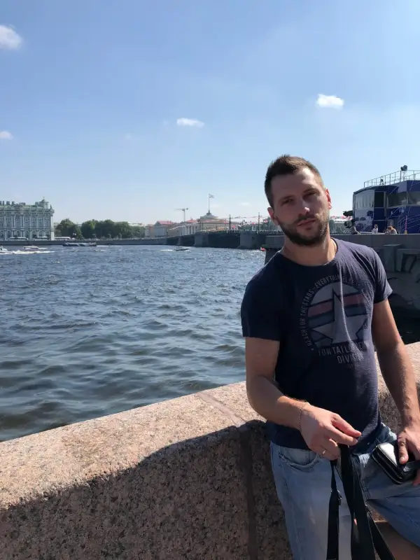 Артем А.