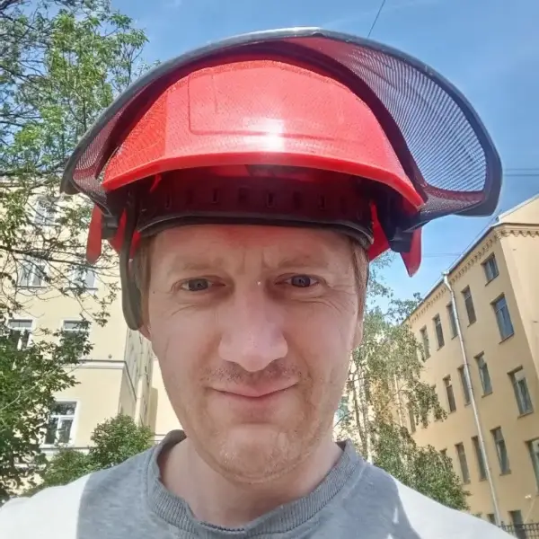 Артем Ф.