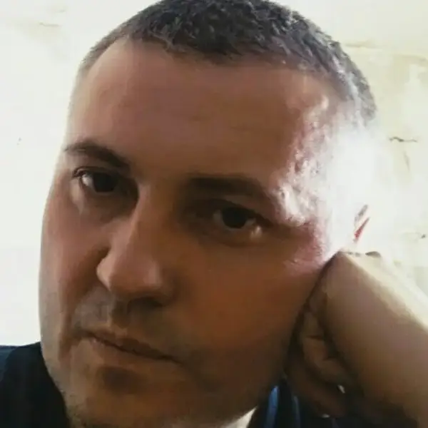Иван Иванов