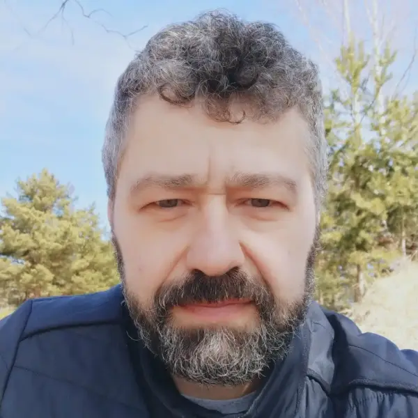 Руслан Мирошниченко