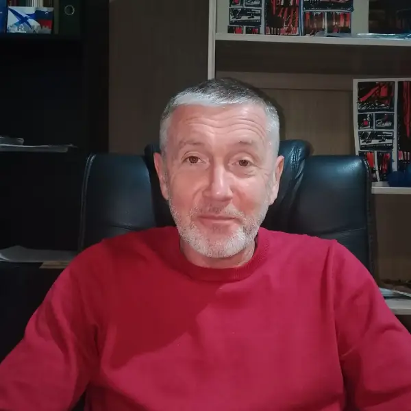 Игорь Захаров