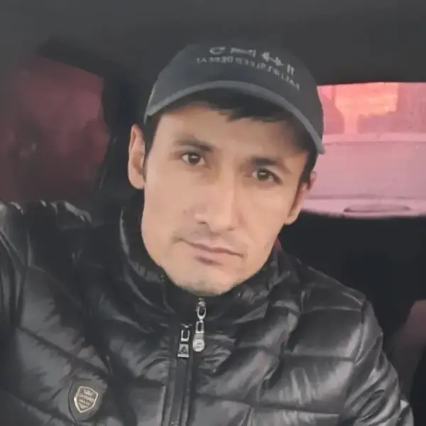 Илхам Курязов