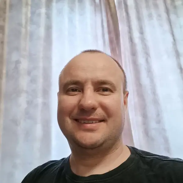 Александр Елизаров