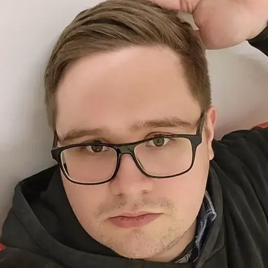 Даниил Макаров