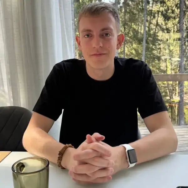 Александр Лебедев