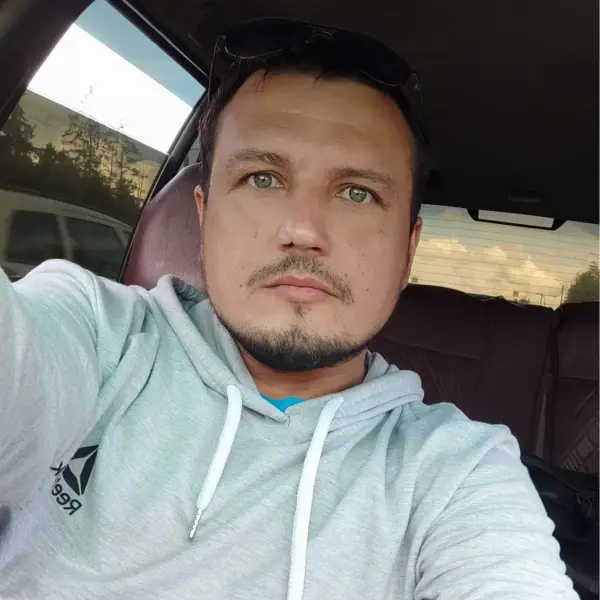 Александр Плеханов