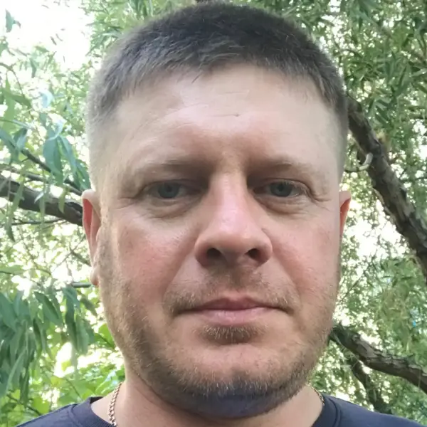 Антон Чернояров