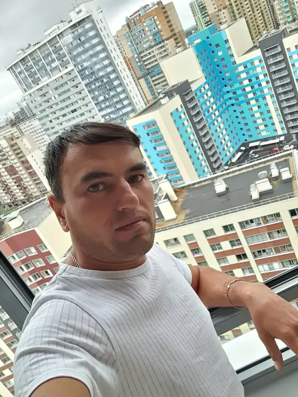 Сухроб Рустамов