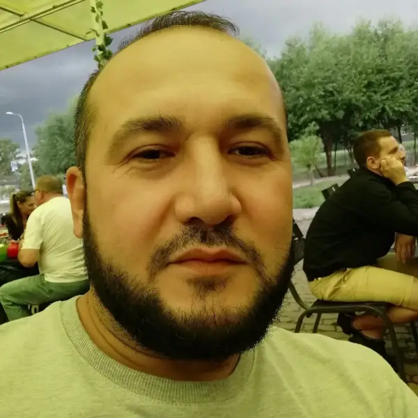 Шер Худайбергенов
