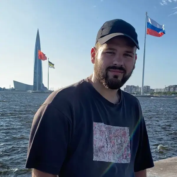 Георгий Николаев