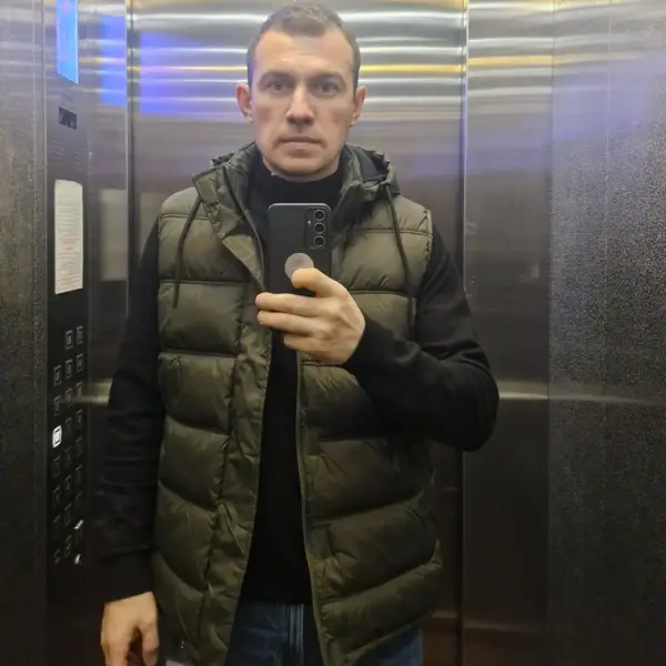 Антон Брагин