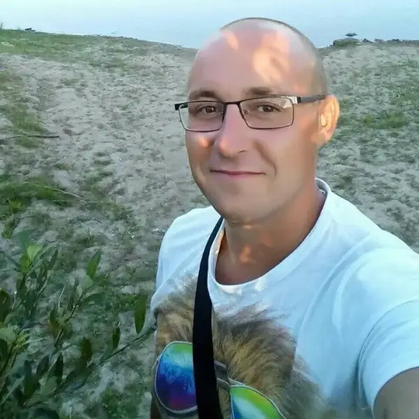 Ян Шабашов