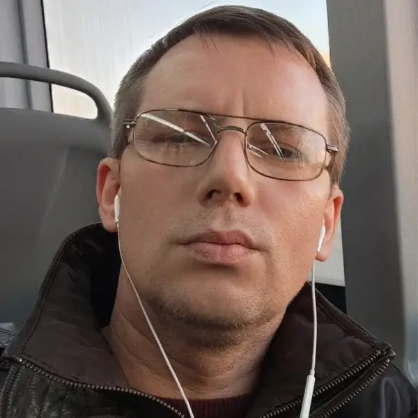 Антон Смышляев