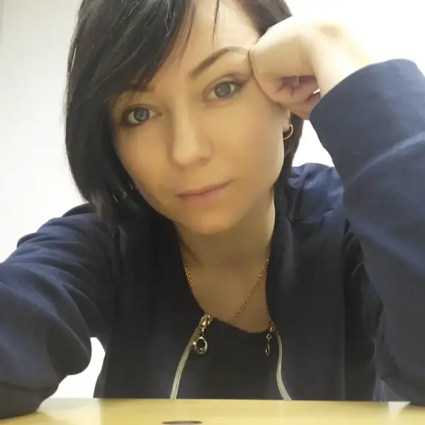 Марина Ханова