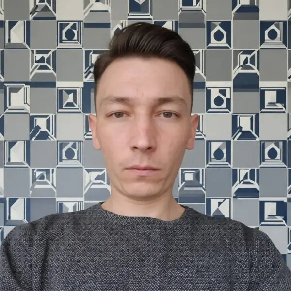 Александр Комлев