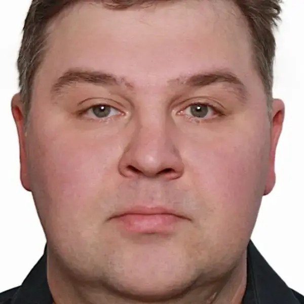 Максим Пивоваров