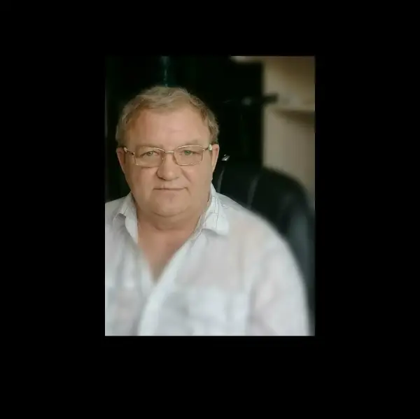 Владимир Макаров