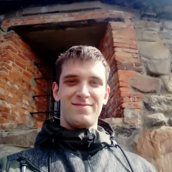 Максим Виноградов