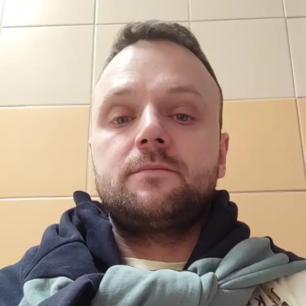 Евгений Белов
