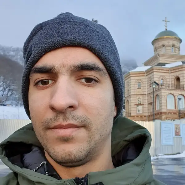 Рома Винидиктов