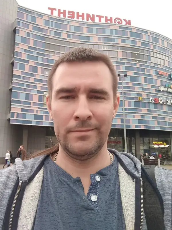 Максим Жуков