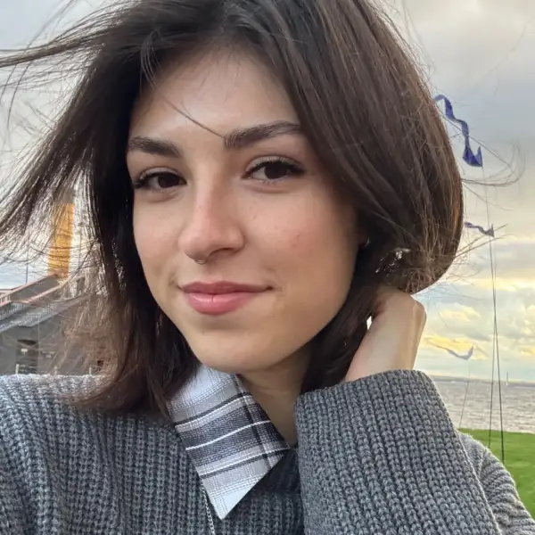 Яна Никифорова