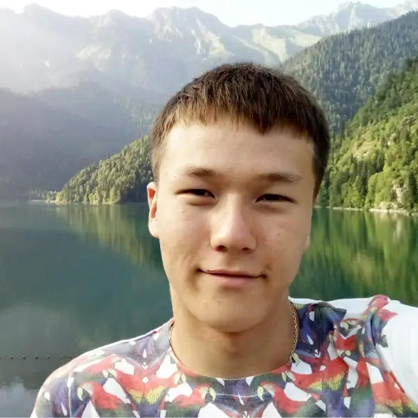 Илья Вологдин