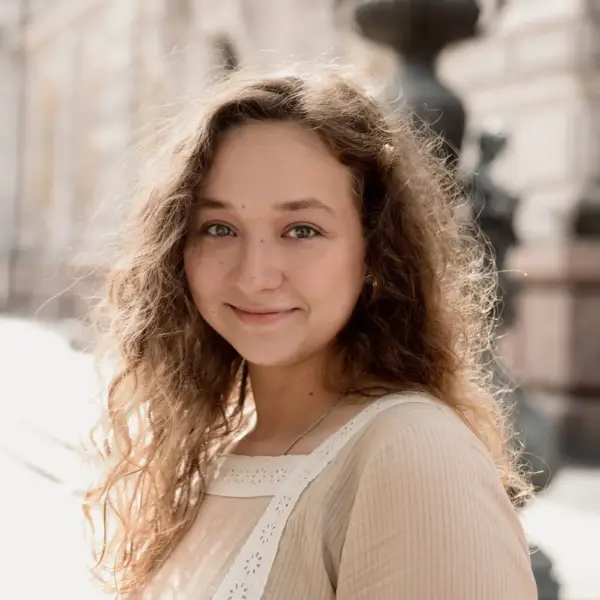 Полина Кошелева