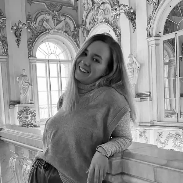 Анастасия Святненко