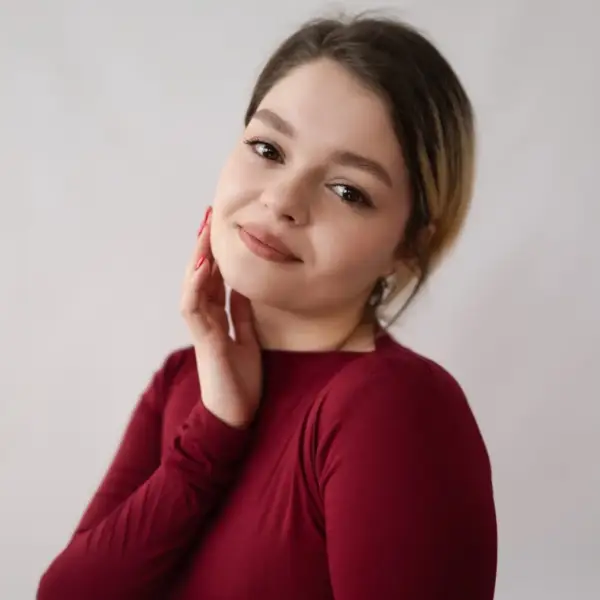 Арина Гнетнева
