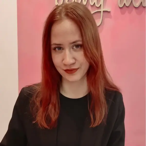 Александра Лебединцева