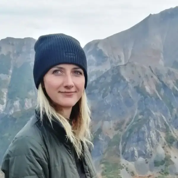 Анна Ф.