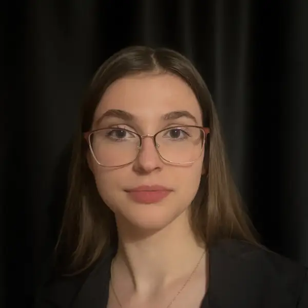 Анна Давыдова