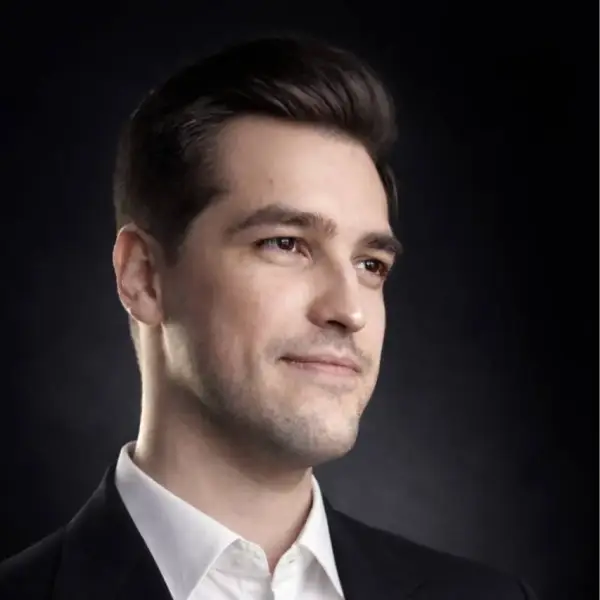Дмитрий Маков