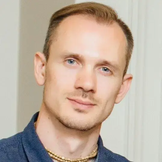 Иван Комаров