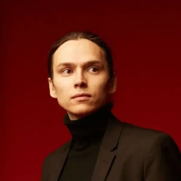 Дмитрий Каирбеков