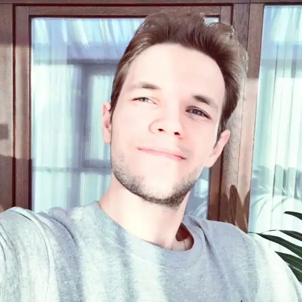 Андрей Гладий