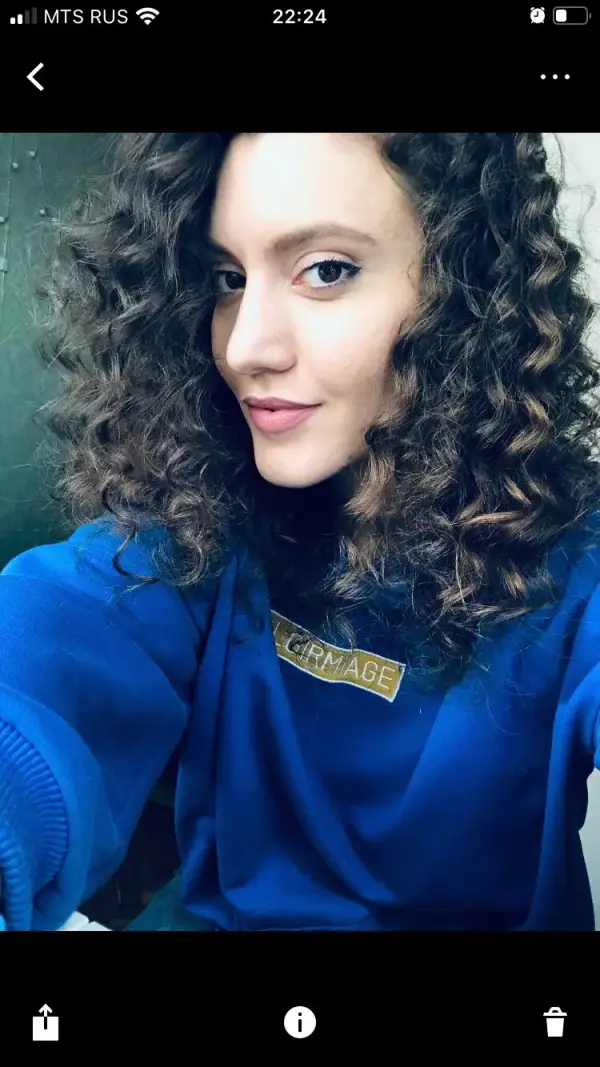 Анна Плотникова