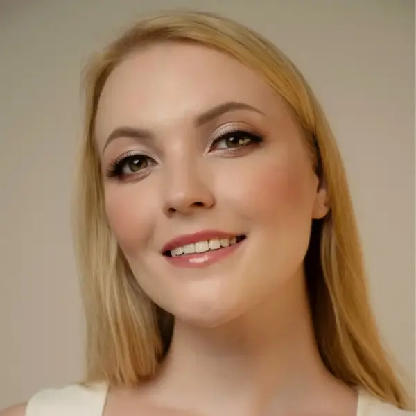 Алёна Гребенюк