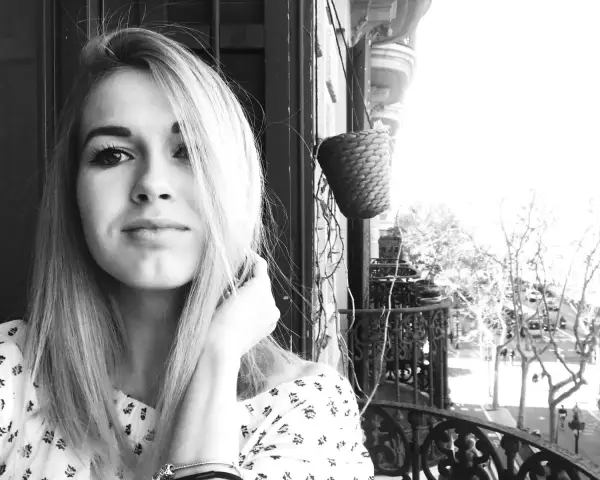Анна Костина